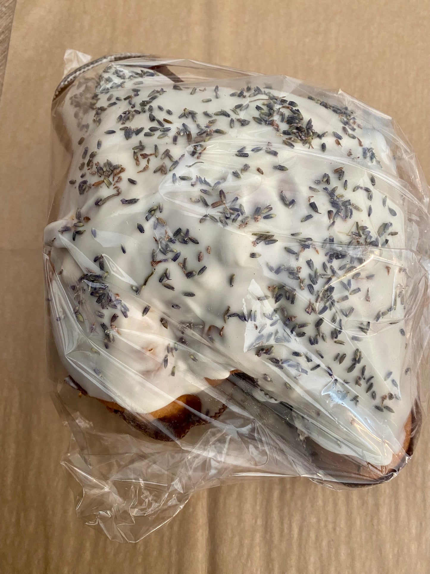 Colomba Pesche e Lavanda